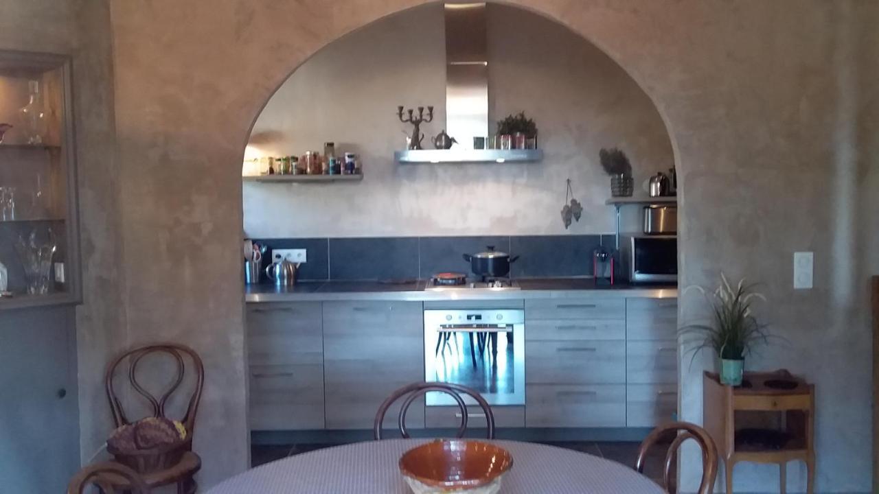 Les Remparts Acomodação com café da manhã Capestang Exterior foto